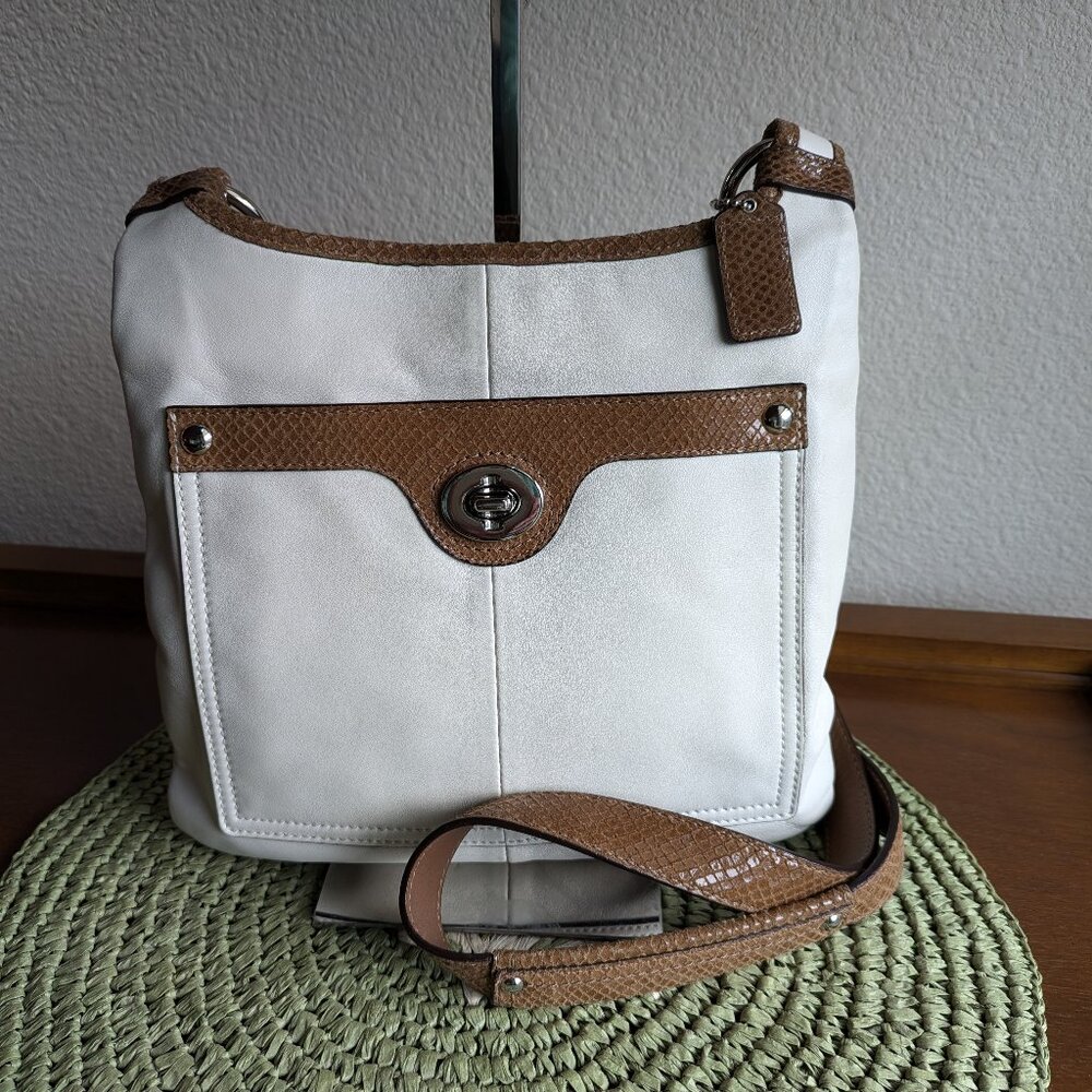Coach Penelope Slim Crossbody Shoulder Bag Cream Pebbled Leather B1168-F16533